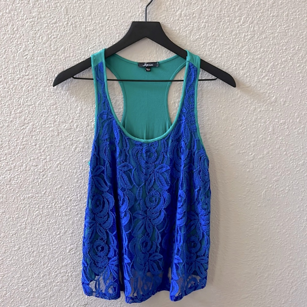 Rose Lace Pattern tank - women’s medium